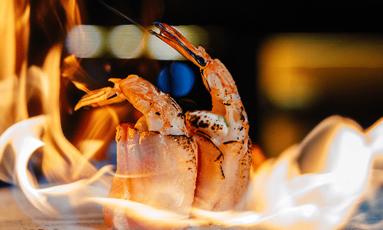 Variedade de peixes e cortes japoneses